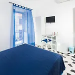 Trinity Luxury بيت ضيافة 4*