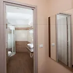 بيت ضيافة Trinity Luxury روما