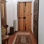 بيت ضيافة Trinity Luxury 4*