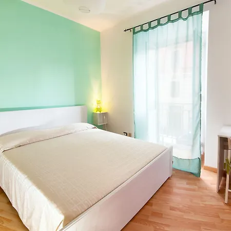 Trinity Luxury Casa de hóspedes