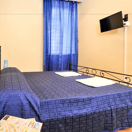 Trinity Luxury Casa de hóspedes 4*