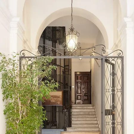 בית הארחה Trinity Luxury רומא