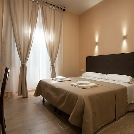 Trinity Luxury בית הארחה