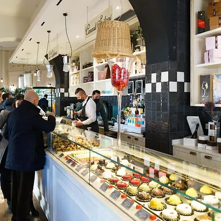 ترينيتي لوكشري روومز بيت ضيافة