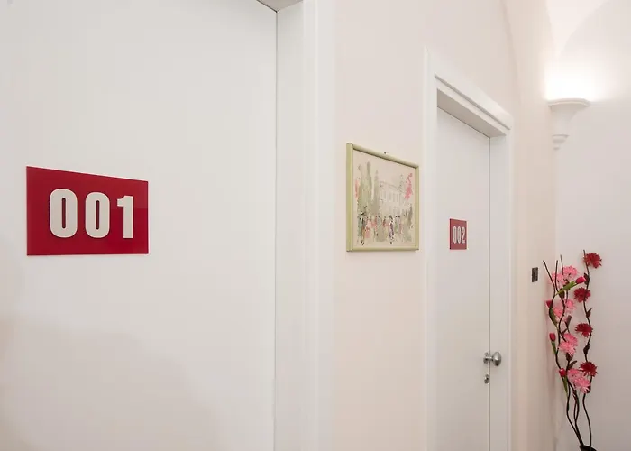 Trinity Luxury Πανσιόν