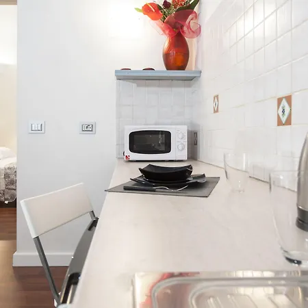 Trinity Luxury Gasthuis 4*