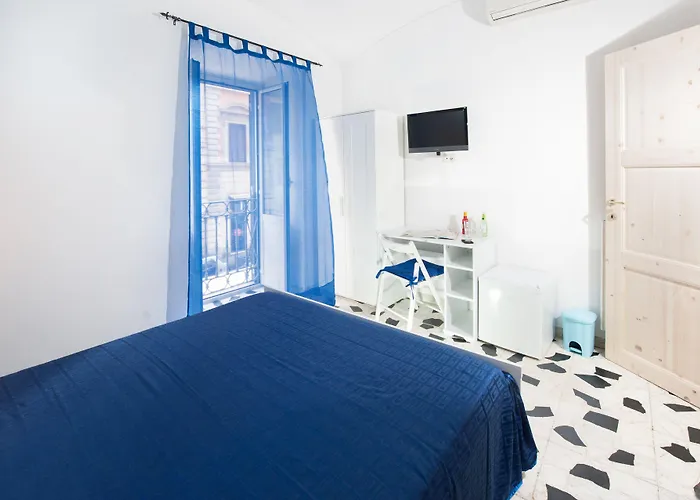 Trinity Luxury Πανσιόν 4*